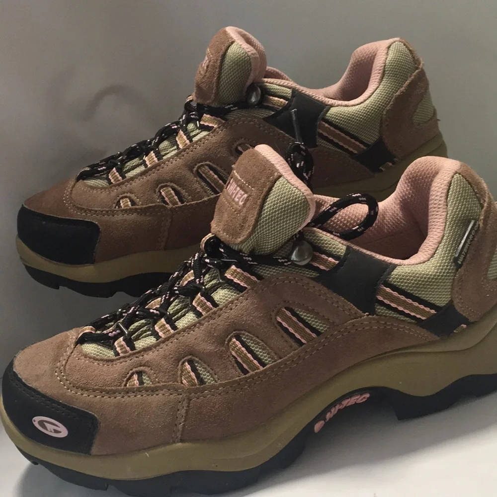 - Hi-Tec womens hiker waterproof tan/pink suede size 7 1/2